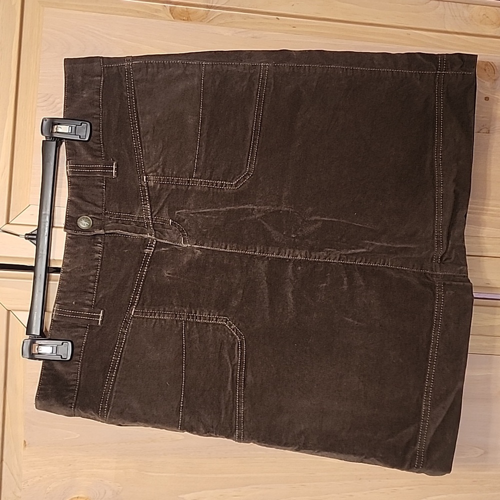 Athleta Olive Green Washed Velvet Skirt Sz 12